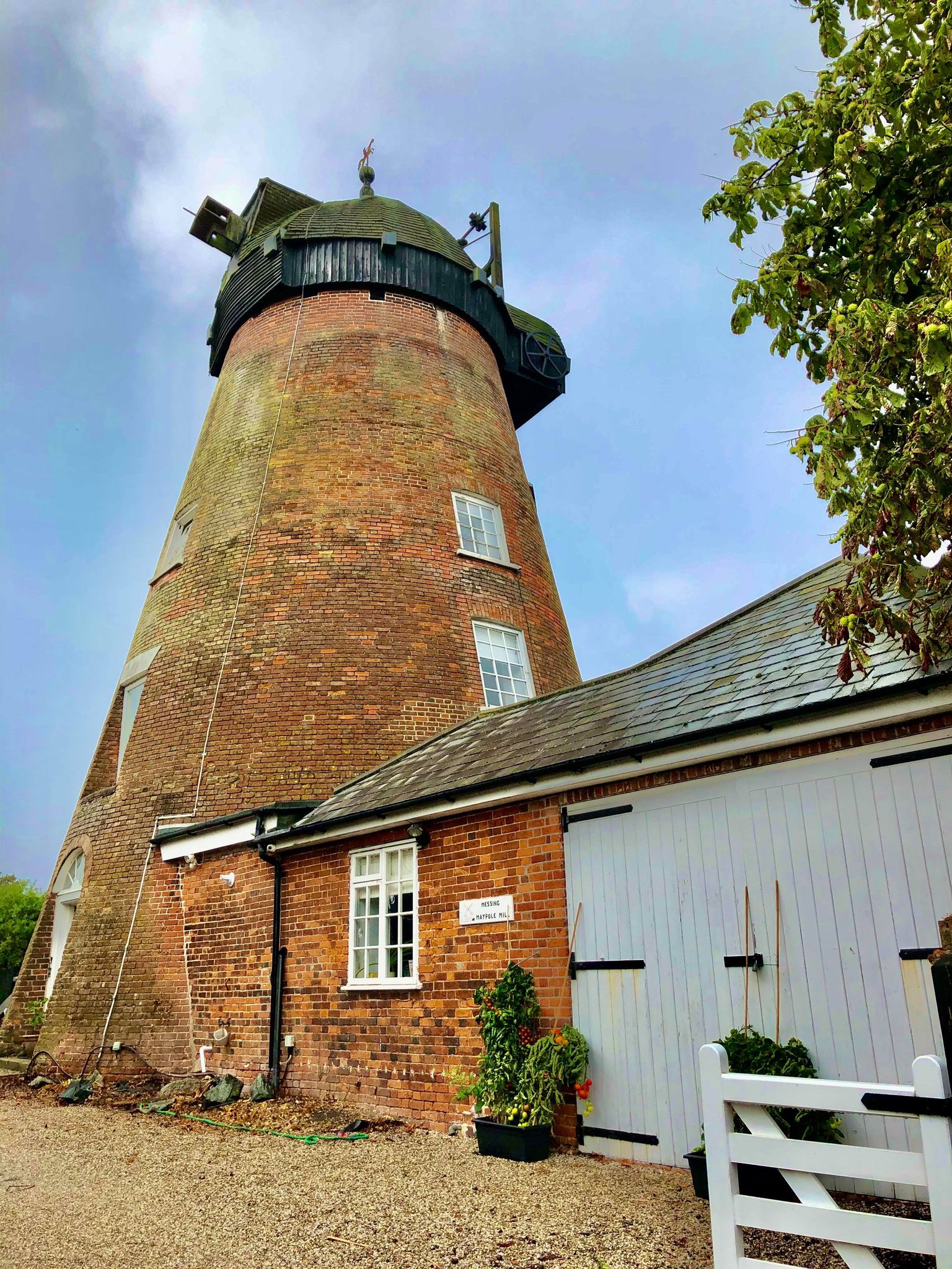 130192951_551750085801797_662598834237561999_n